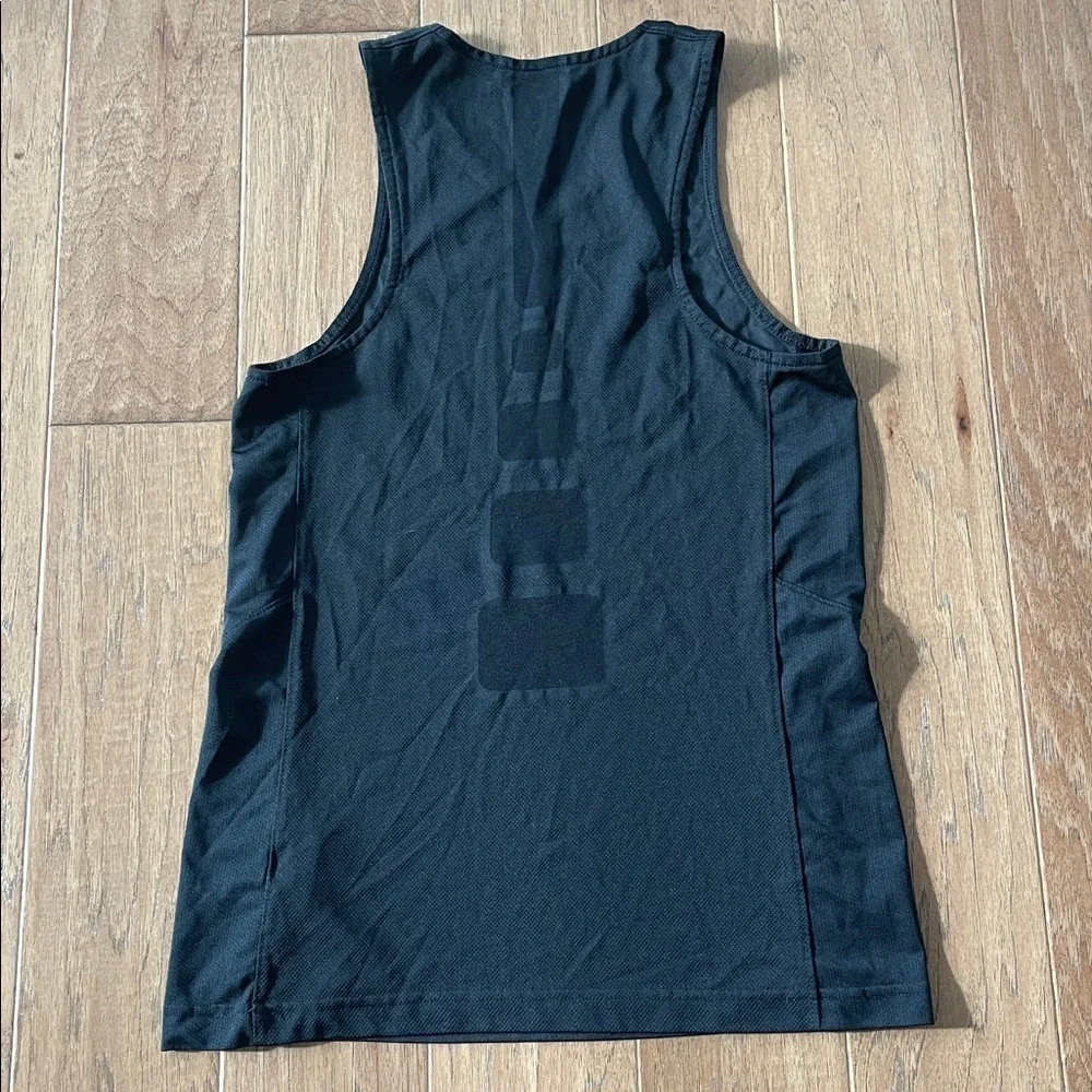 Nike‎ Dri Fit Women's Elite Black V Neck Athletic Tank Top Small